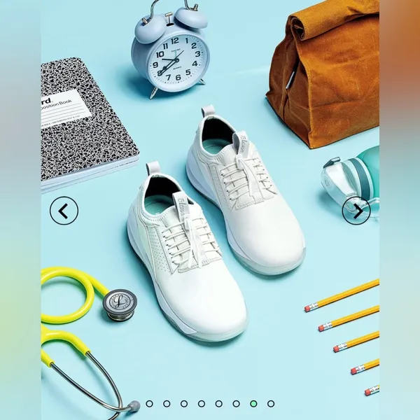 NEW Clove White Classic Nurse Shoes Size 6.5 Sneakers - Image 5