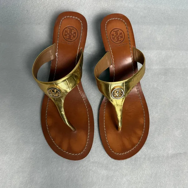 Tory Burch Miller Wedge Sandals Gold Metallic Croc Embossed Logo 8M - Image 2