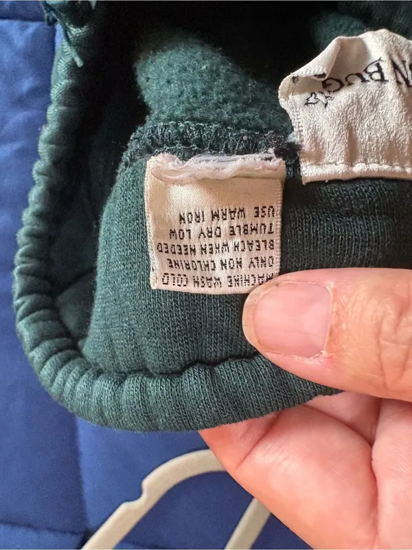 Vintage Fashion Bug Green Sweatshirt with Bear Embroidery 14/16 Grandmacore Top - Image 3