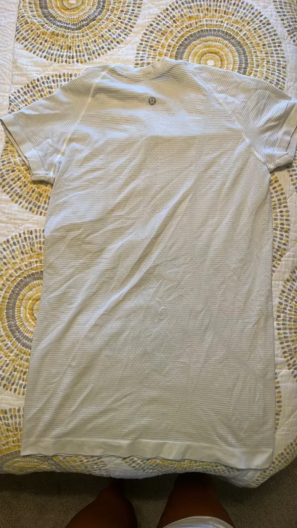 Lululemon Swiftly Tech Short Sleeve - Image 2