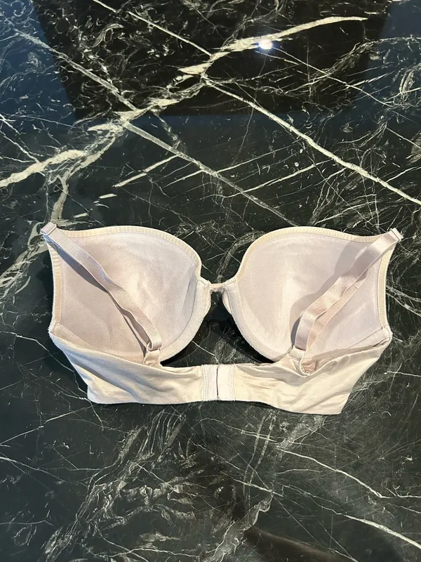 Victoria’s Secret Fabulous Plunge Bling Bra - Image 3