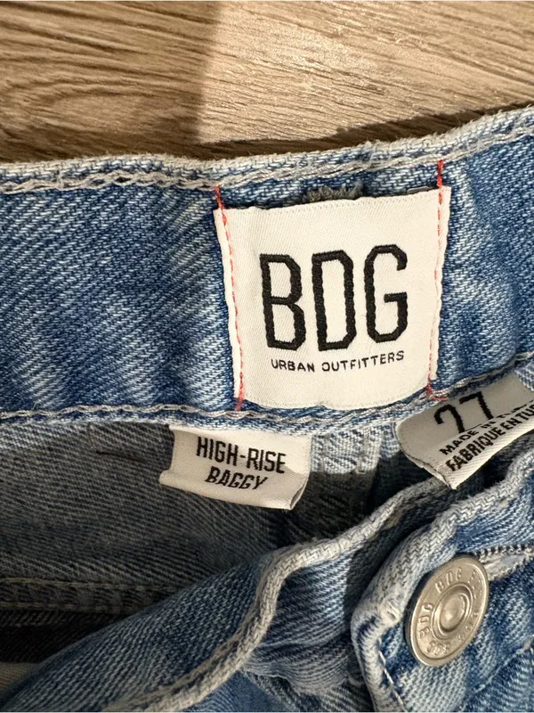 BDG Jeans High Rise Baggy Straight Leg Medium Blue Wash Size 27 - Image 5