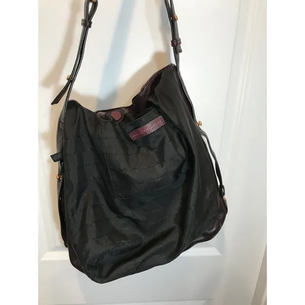 Marc by Marc Jacobs Black Pebbled Leather Hobo Bag EUC - Image 10