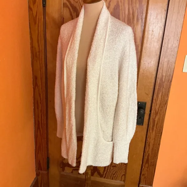 Vtg 90s fuzzy oversized cream cardigan - Image 9