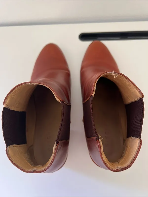 Nisolo Heeled Chelsea Leather Boot Size 8 - Image 6