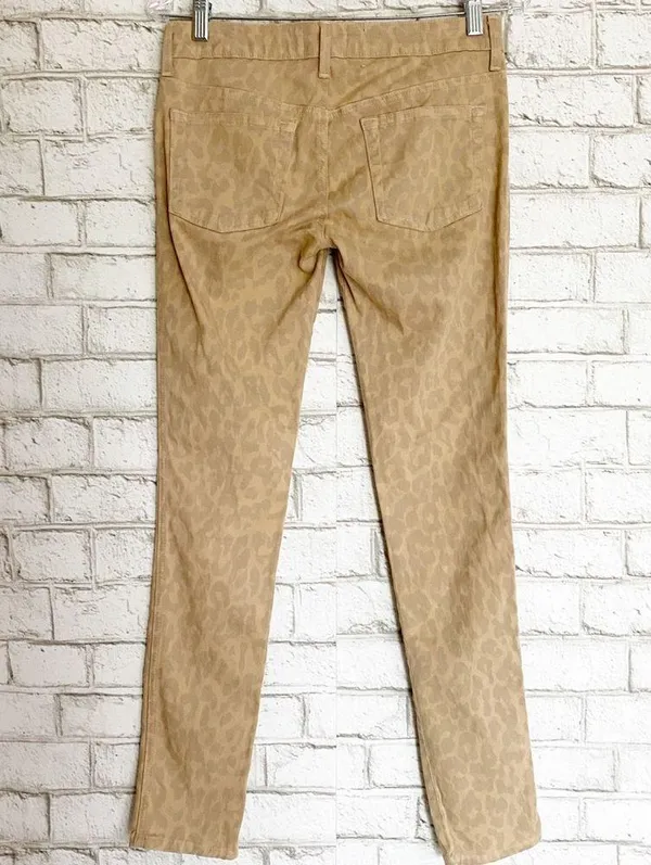Cloth & Stone Lightwash Leopard Print Skinny Pants - Image 2