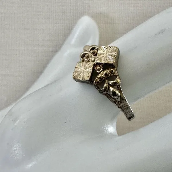 Geometric Faux Silver Ring Silver - Image 6