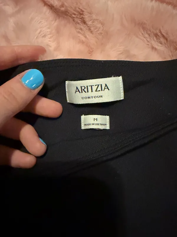 Aritzia Babaton Bodysuit Contour - Image 4