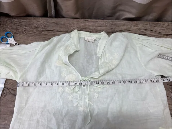 By Anthropologie Long-Sleeve Embroidered‎ Linen Tie-Front Top Blouse mint green - Image 7