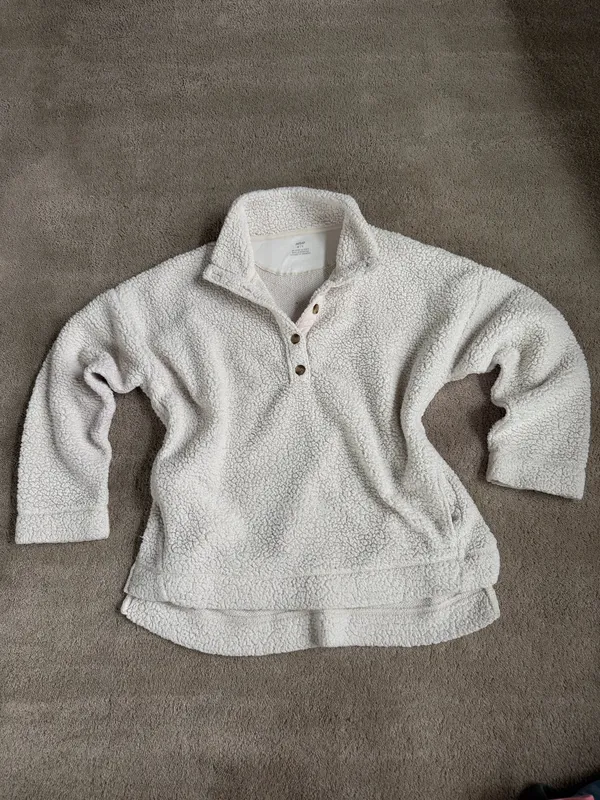 Aerie Cream Sherpa Pullover – Medium - Image 2