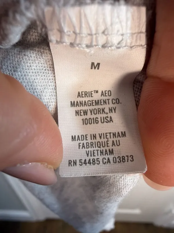 Aerie Real Soft Darlin Graphic Long Sleeve T-Shirt Size M - Image 5