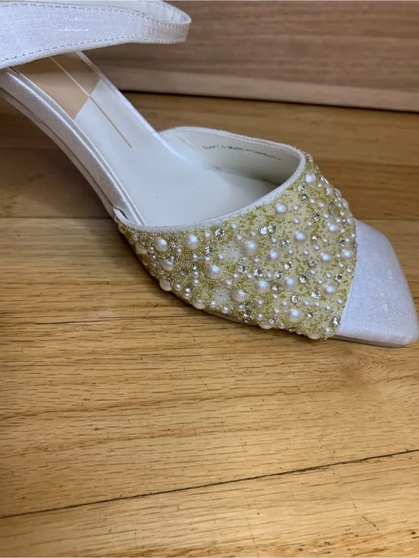 Dolce Vita Ivory Strappy Mules with Gold Pearl Beaded Toe - Size 7.5 - Image 9
