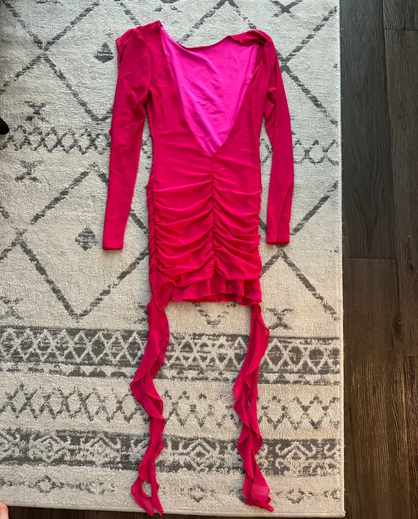 Amazon Long Sleeve Hot Pink Backless Dress - Image 5