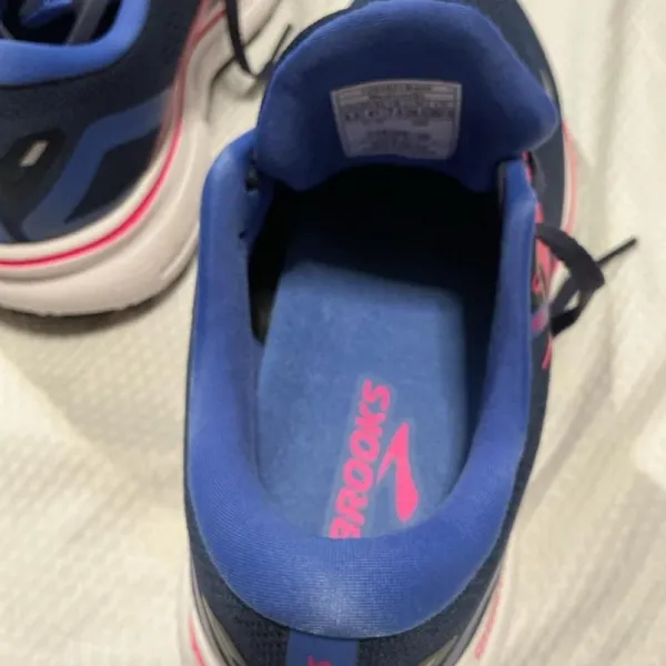 Brooks Women's Trainers - Image 5
