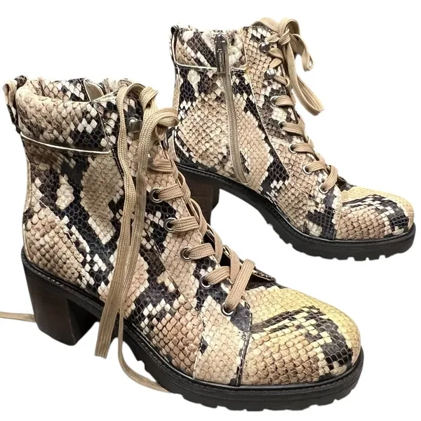 Vince Camuto Gaviana Combat Boots 7 Leather Shortbread Desert Python Lug Sole - Image 5