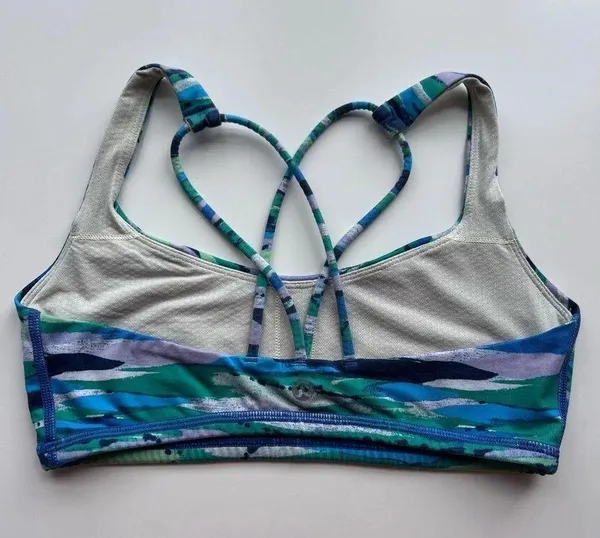 Lululemon Free To Be Bra Size 6 - Image 4