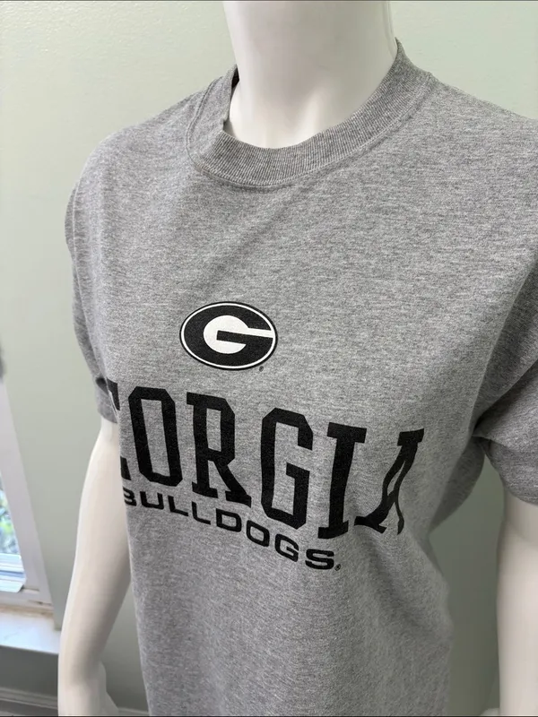 College Corner Georgia Bulldogs short sleeve gray unisex tee size medium - Image 2
