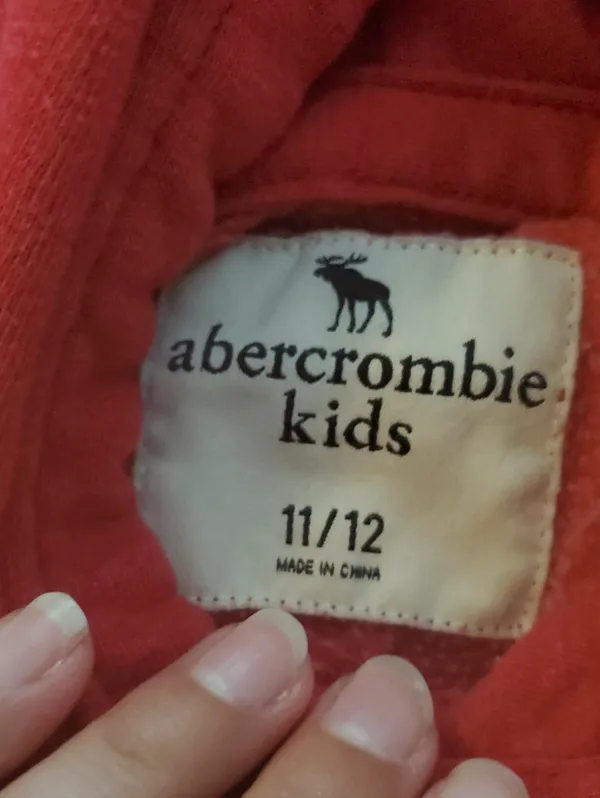 Abercrombie & Fitch Kids Red Hooded Sweatshirt with Moose Patch Size 11-12 - Image 2