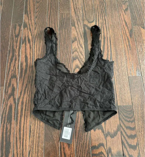 White Fox Boutique NWT Black Lace Top - Image 2
