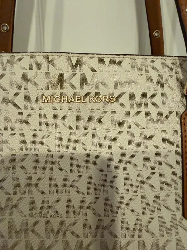 Michael Kors MK Signature Vanilla Logo Tote Bag Brown Trim - Image 2