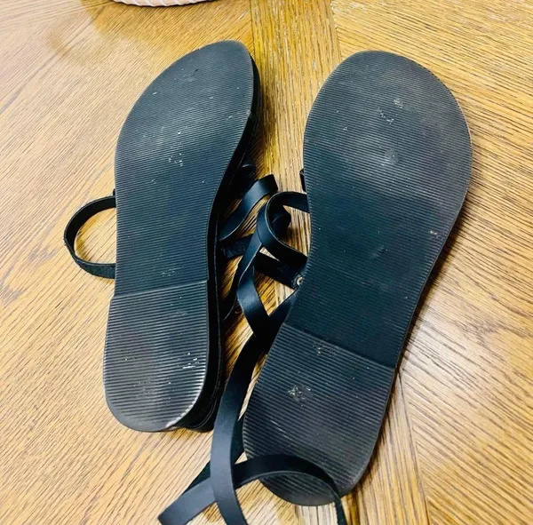 Madden Girl Black Gladiator Sandals Size 7 - Image 6