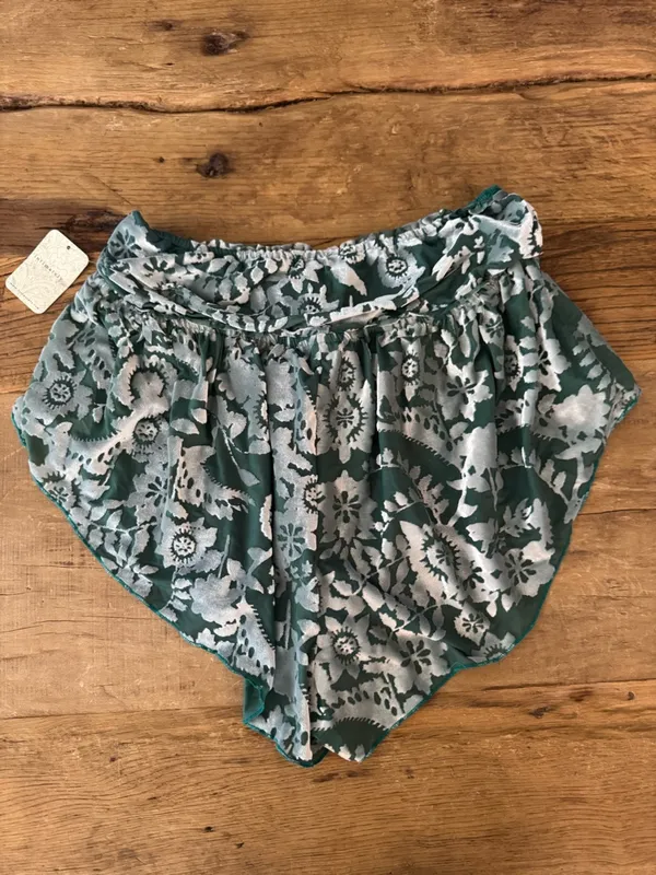 NWT Free People Snow Angel Micro Shorts Velvet Floral Boho Flowy Summer Shorts M - Image 10