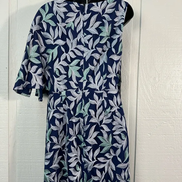 JS Collection Halle Cape MIDI Dress Size 6 NWT - Image 7