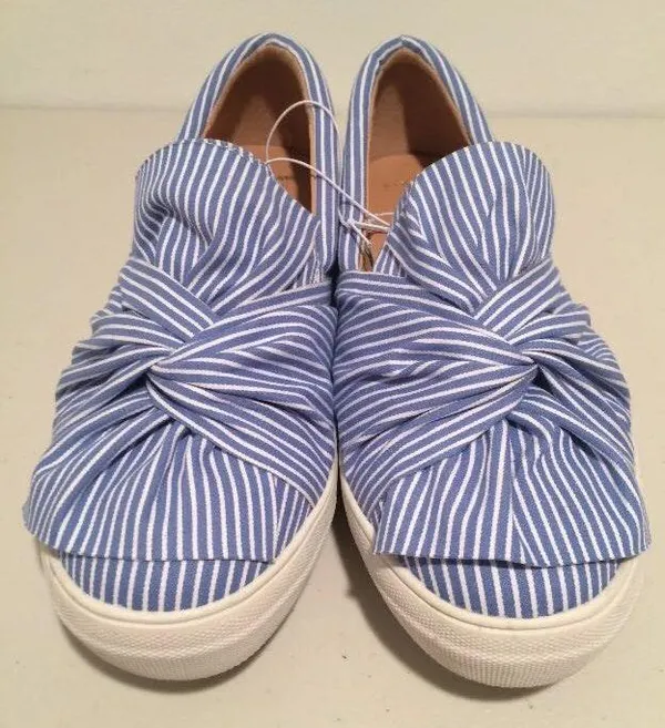 Bow Tied Sneakers Blue Size 9 - Image 2