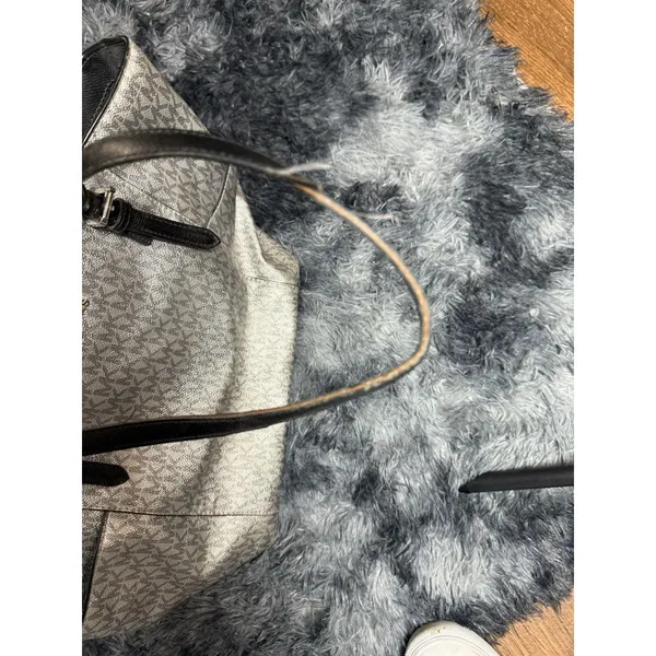 Michael Kors handbag purse Black & Silver shoulder bag flaws pictured - Image 2