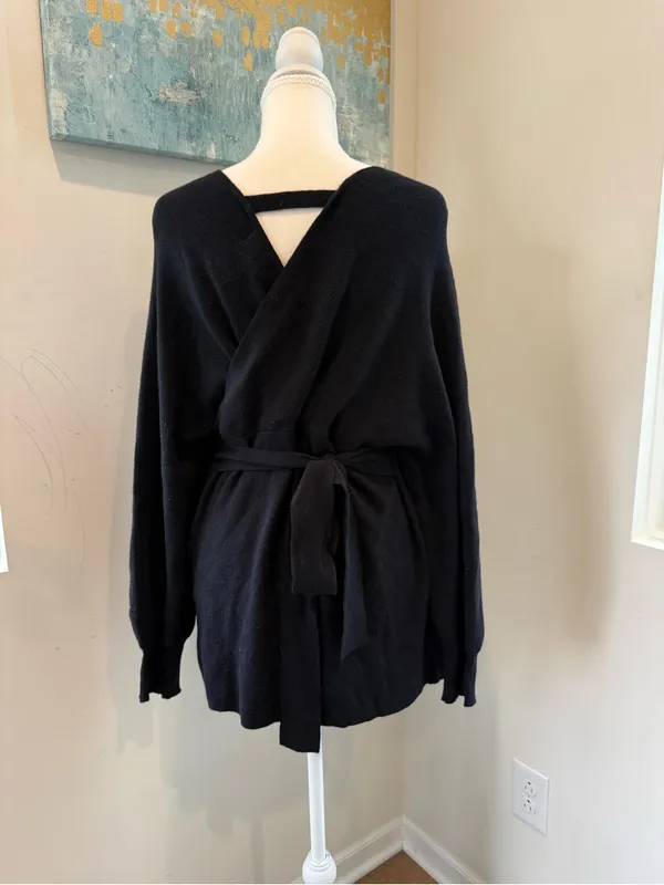Isabel Maternity by Ingrid & Isabel Black V-Neck Wrap Maternity Sweater Size M - Image 2