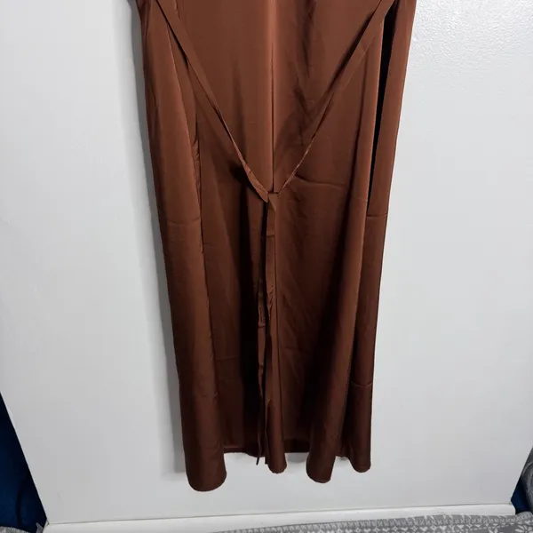 NWT Old Navy Cocoa Satin Summer Wedding Sleeveless Midi Slip Dress 12 Minimalist - Image 4