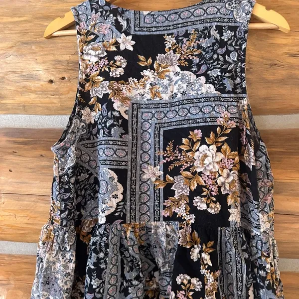 American Eagle Floral Tank Top - Image 3