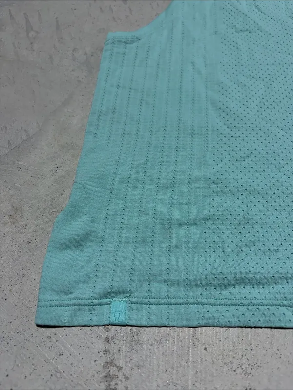Lululemon Mint Green Sleeveless Tank Top - Image 4