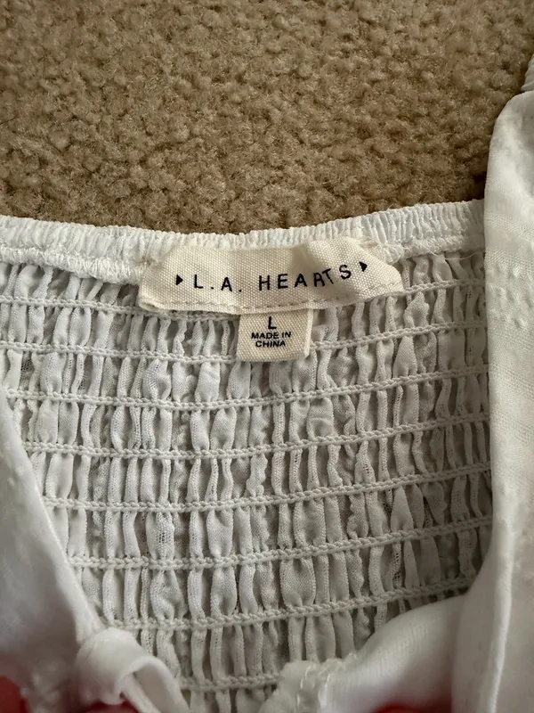 LA Hearts Top PacSun - Image 3
