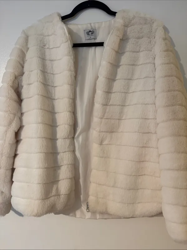 Katydid Cream Faux Fur Open-Front Jacket - Image 3
