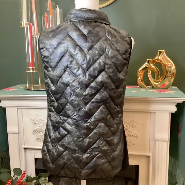 Calvin Klein Camo Performance Vest with‎ Down Fill - Image 2