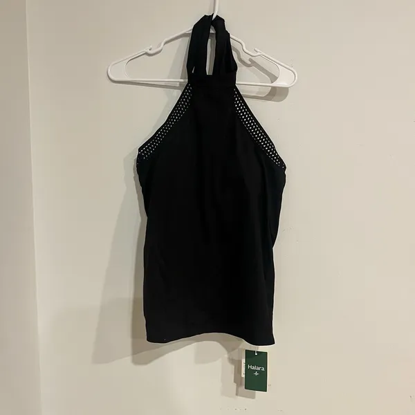 NWT Halara SoftlyZero™ Airy Halter Draped Cool Touch Yoga Top-UPF50+‎ Black Sz M - Image 5