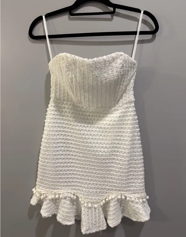 Aiyana Strapless Geometric Detail Overlay Flounce Hem Mini Dress White - Image 6