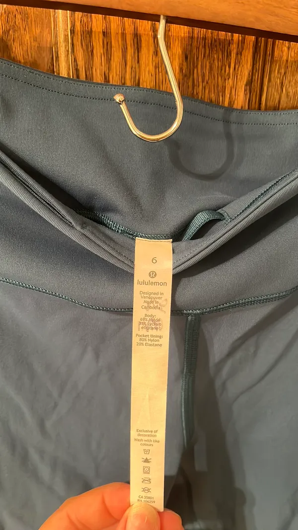 Lululemon Leggings Crop - Image 4