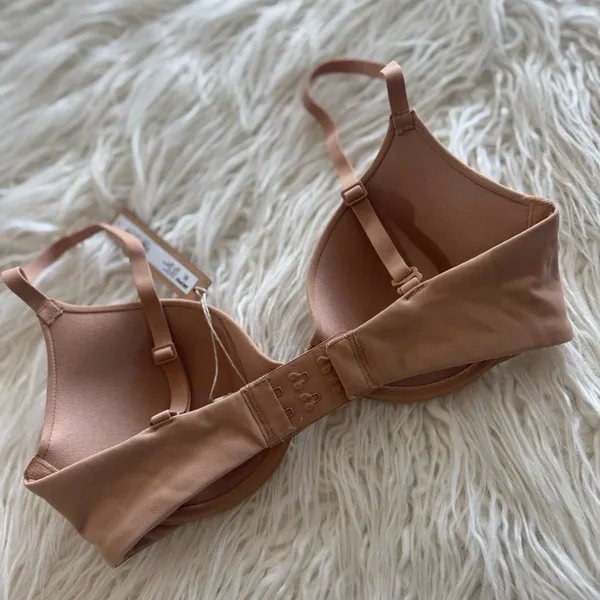 Skims Fits Everybody T-shirt Bra Ochre Size 30C - Image 6