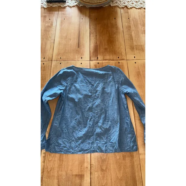 J.Crew Womens‎ Blue 100% Cotton Chambray Long Sleeve Pullover Top Size M - Image 4