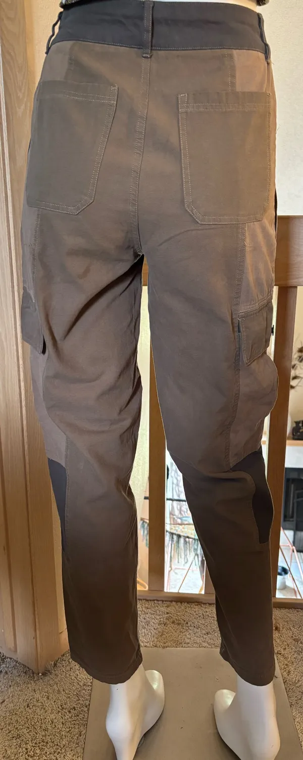 Gilded Intent elastic waist cargo joggers - Image 3