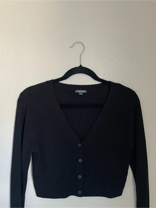 Wild Fable V Neck Cropped Ribbed Cardigan Size S Black Button Front Long Sleeves - Image 4