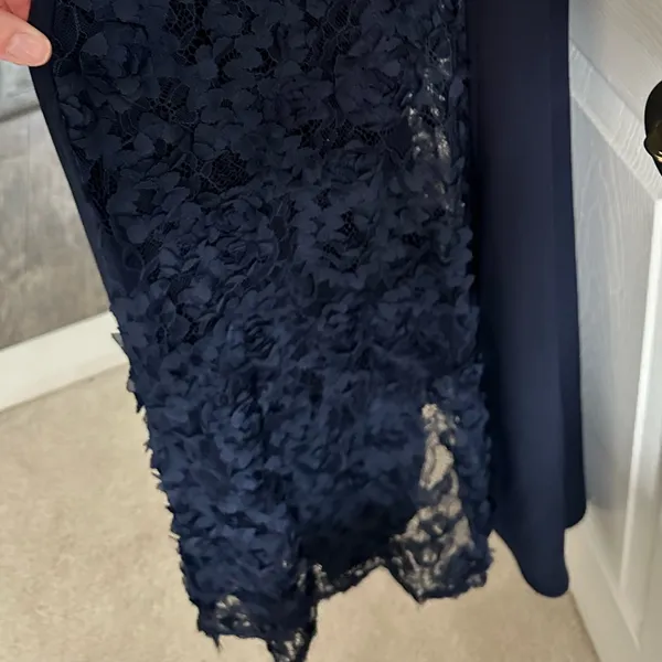 Betsy & Adam Lace-Inset formal maxi gown dress - navy blue size 2 - Image 7