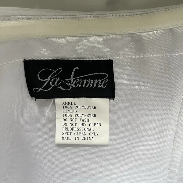 La Femme Emilia Gown White Sz 2 Embellished Formal prom dress - Image 3