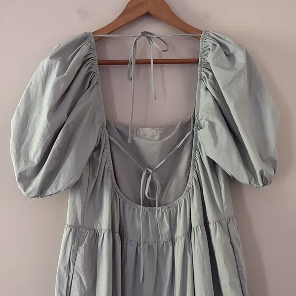 ASTR The Label llana Midi Dress Puff Sleeve Tiered‎ Skirt Tie Back Light Green M - Image 9