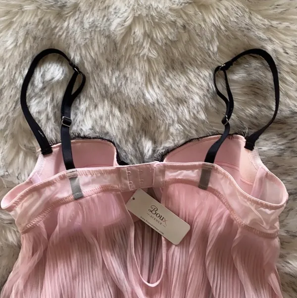 NWT Very Sexy Lace Trim Babydoll Chemise - Image 4