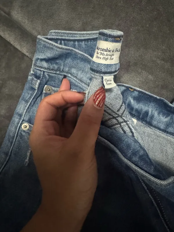 Abercrombie High-Rise Jeans 90s Straight - Image 5