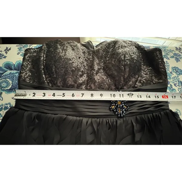 Laura.ca Sequin Dress Formal Cocktail Black VNeck Sleeveless Midi 12 - Image 8