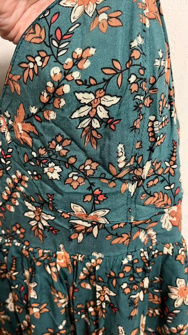 Boutique Dress Size L - Image 3